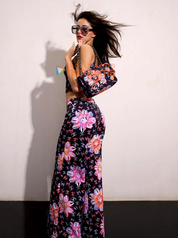 ananya panday 1 328