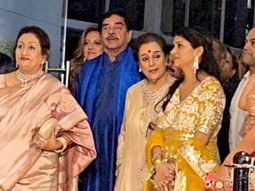Kajol hugs to congratulate Shatrughan Sinha & Poonam Sinha at Sonakshi Sinha & Zaheer Iqbal’s reception