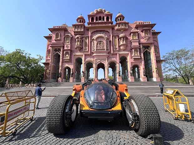 Kalki 2898 AD’s Futuristic Vehicle Bujji Arrives In Jaipur Ahead Of ...