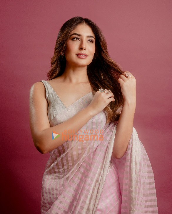 kritika kamra 5 12