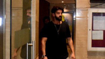 Paps storm Zaheer Iqbal as he gets clicked amidst wedding rumours