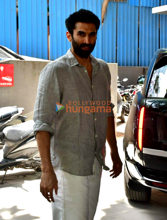 Photos: Aditya Roy Kapur and Huma Qureshi snapped in Juhu