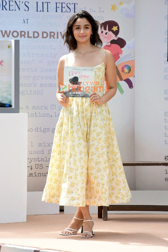 photos alia bhatt snapped at ed finds a home book launch 7