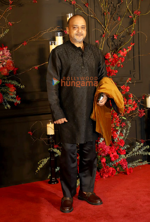 photos celebs grace sonakshi sinha and zaheer iqbals reception bash 11