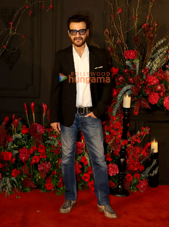photos celebs grace sonakshi sinha and zaheer iqbals reception bash 5 7
