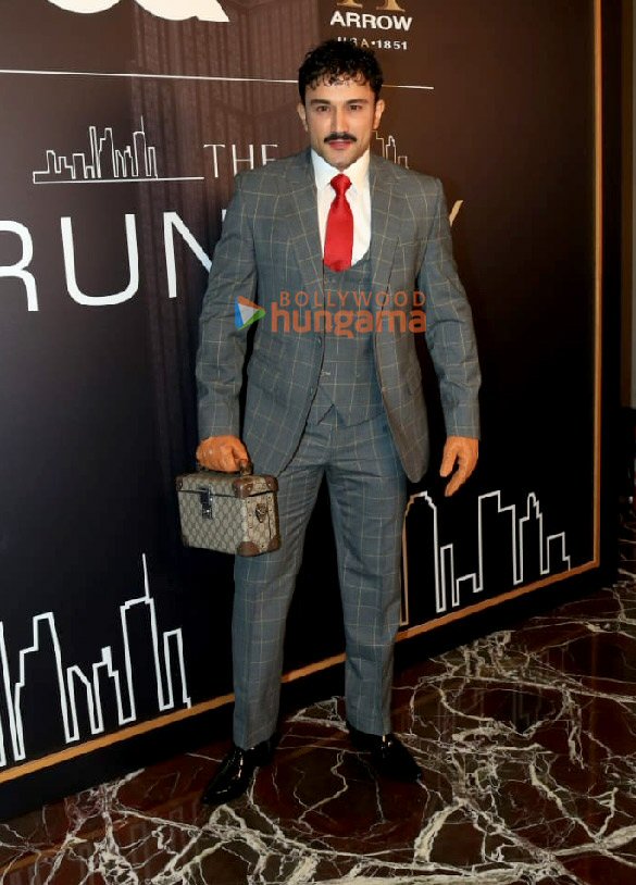 photos hrithik roshan neha sharma aisha sharma and others snapped at an event hosted by gq and arrow 15