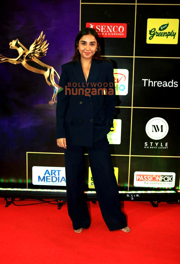 photos kajol daisy shah nawazuddin siddiqui and others snapped at iwm buzz digital awards 2024 27
