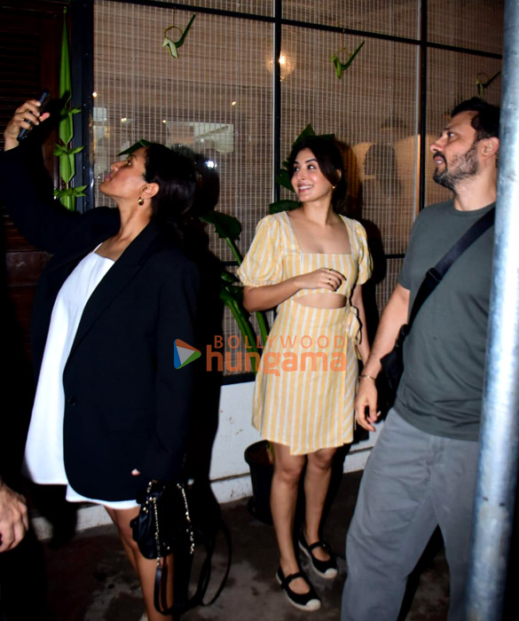 photos karishma tanna kritika kamra and others snapped in bandra 4