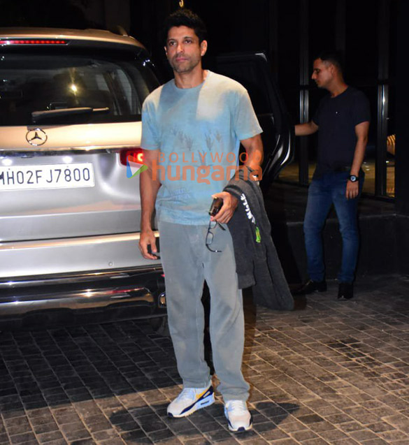 photos kartik aaryan kabir khan ritesh sidhwani and others grace the special screening of chandu champion 4