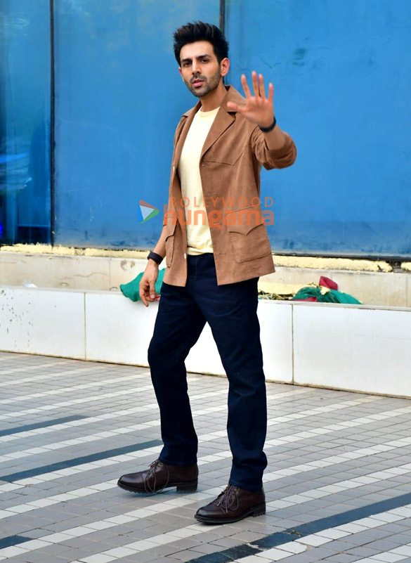 photos kartik aaryan and kabir khan snapped promoting chandu champion 3