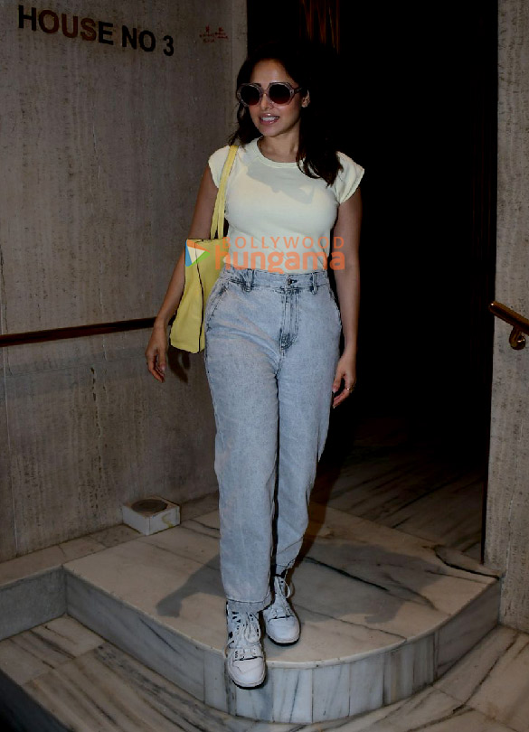 photos nushrratt bharuccha and urmila matondkar snapped at manish malhotras house in bandra 3
