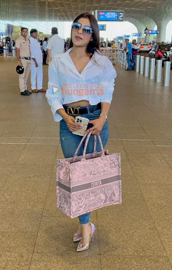 photos patralekha ishita raj sharma shreyas talpade and others snapped at the airport 7