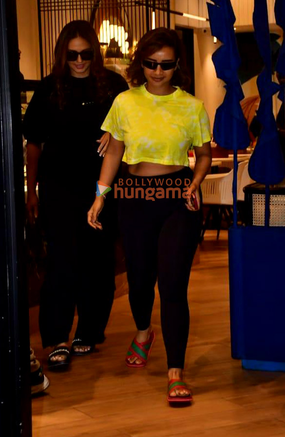 photos patralekha and huma qureshi snapped in juhu 2