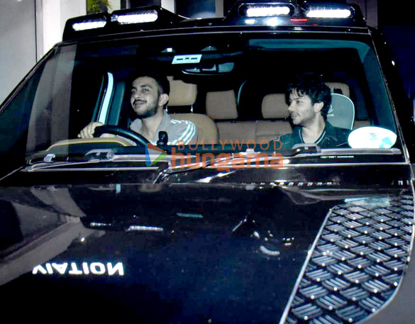 photos salman khan ranbir kapoor alia bhatt and nirvaan khan snapped at kalina airport 3
