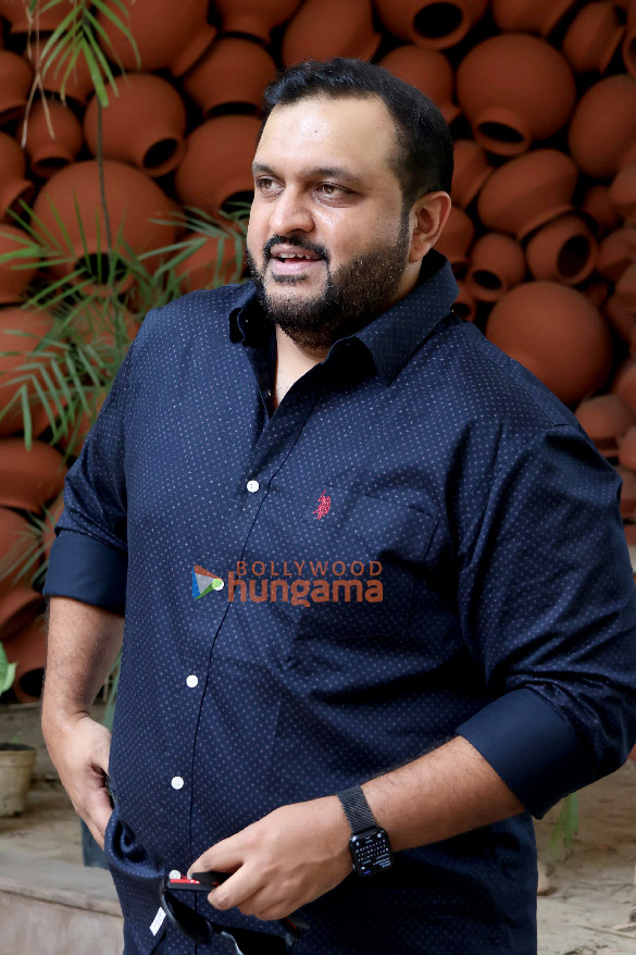 photos sharvari wagh abhay verma and director aditya sarpotdar snapped during a photoshoot for their film munjya 2
