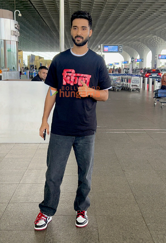 photos shraddha kapoor lakshya raghav juyal snapped at the airport 3