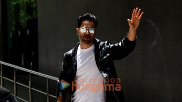 Photos: Varun Dhawan snapped leaving Hinduja Hospital