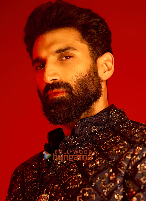 aditya roy kapur 1 10
