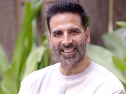 Akshay Kumar goes on holiday after Sarfira releases; gives shout-out to Bashir Badr’s shayari on struggles of life: “Be-waqt agar jaaunga, sab chaunk padenge” 