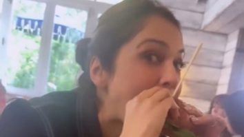 Delicious! Isha Koppikar expresses her love for cheeseburgers