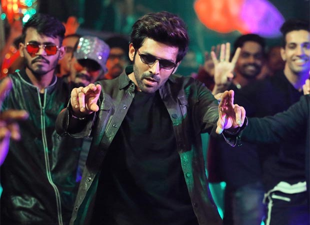 EXCLUSIVE: Kartik Aaryan returns to comedy, signs Pati Patni Aur Woh 2 : Bollywood News