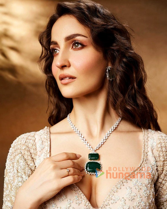 elli avrram 1 129