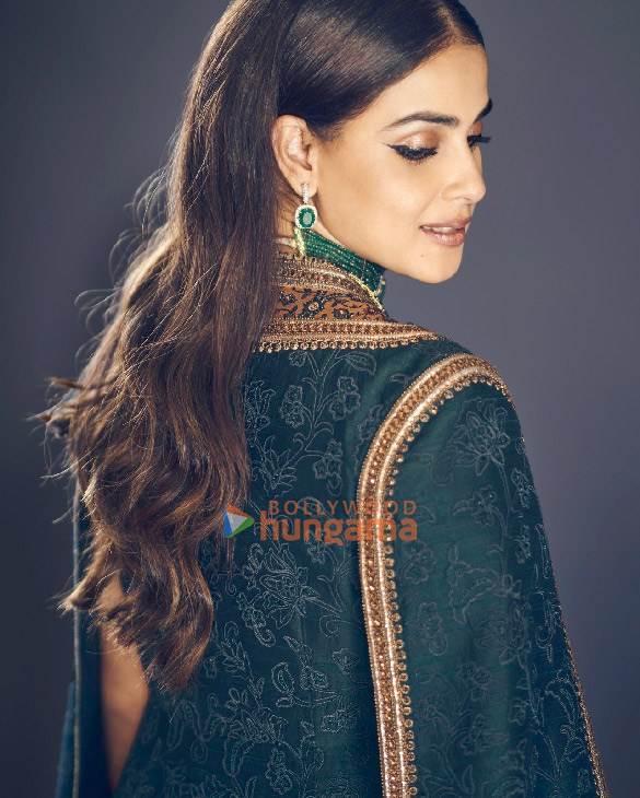 genelia deshmukh 3 8