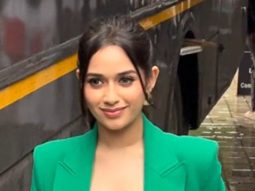 Jannat Zubair poses for paps as she gets clicked on a set