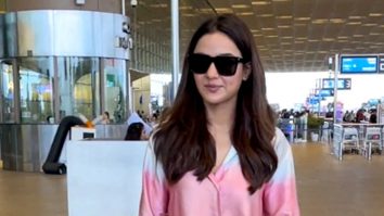 Jasmin Bhasin gets clicked for the first time post cornea damage incident