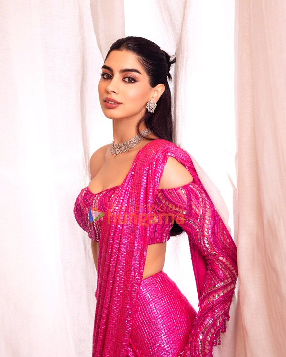 khushi kapoor 1 11