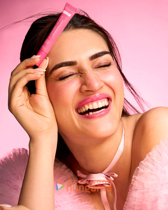 kriti sanon 3 300