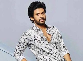 Naveen Polishetty drops major health UPDATE after his accident; says, “Have suffered severe multiple fractures in my hand and injured my leg” Naveen Polishetty drops major health UPDATE after his accident; says, “Have suffered severe multiple fractures in my hand and injured my leg”