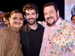 Neil Nitin Mukesh, Sonu Nigam, Javed Akhtar, Udit Narayan, Anu Malik and others attend ISAMRA’s event to pay tribute to legendary singer Mukesh