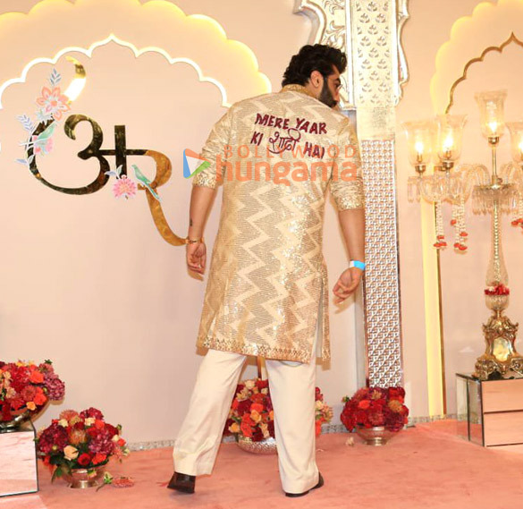 photos ananya panday john cena sara ali khan and others attend the wedding ceremony of anant ambani and radhika merchant 121 2 photos ananya panday john cena sara ali khan and others attend the wedding ceremony of anant ambani and radhika merchant 121 2