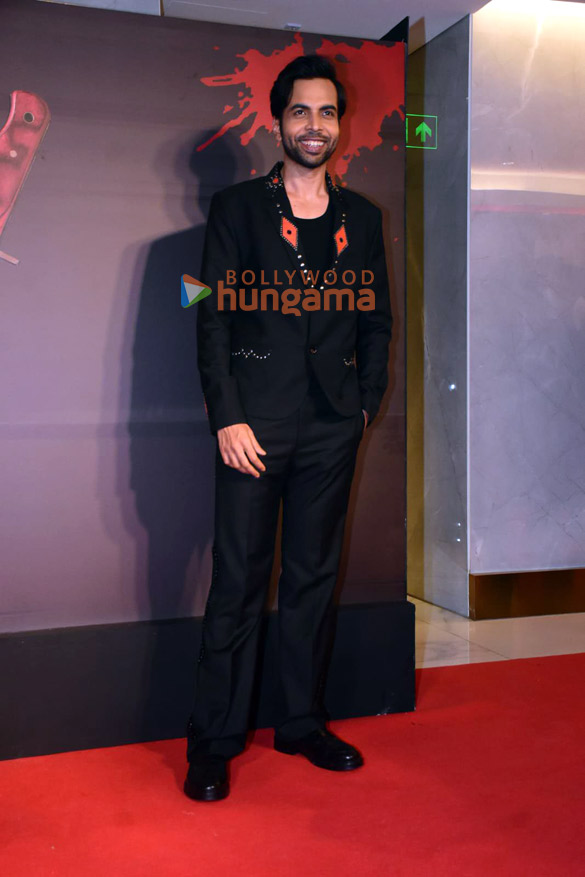 photos ananya panday varun dhawan karan johar and others grace the premiere of kill 11 2