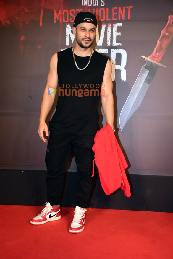 photos ananya panday varun dhawan karan johar and others grace the premiere of kill 13 2