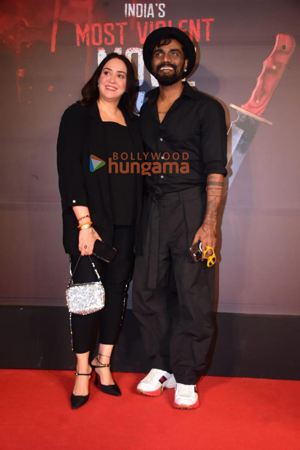 photos ananya panday varun dhawan karan johar and others grace the premiere of kill 21