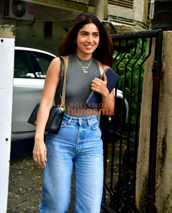 photos bhumi pednekar snapped in juhu 2