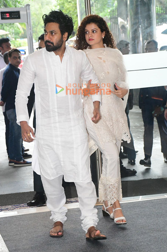 photos celebs attend the prayer meet of krishan kumars daughter tishaa kumar 19