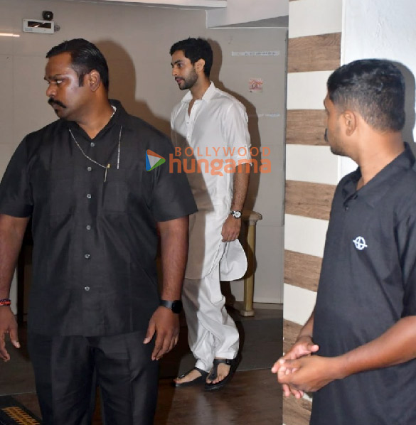 photos hrithik roshan sania mirza and others snapped at farah khans residence 7