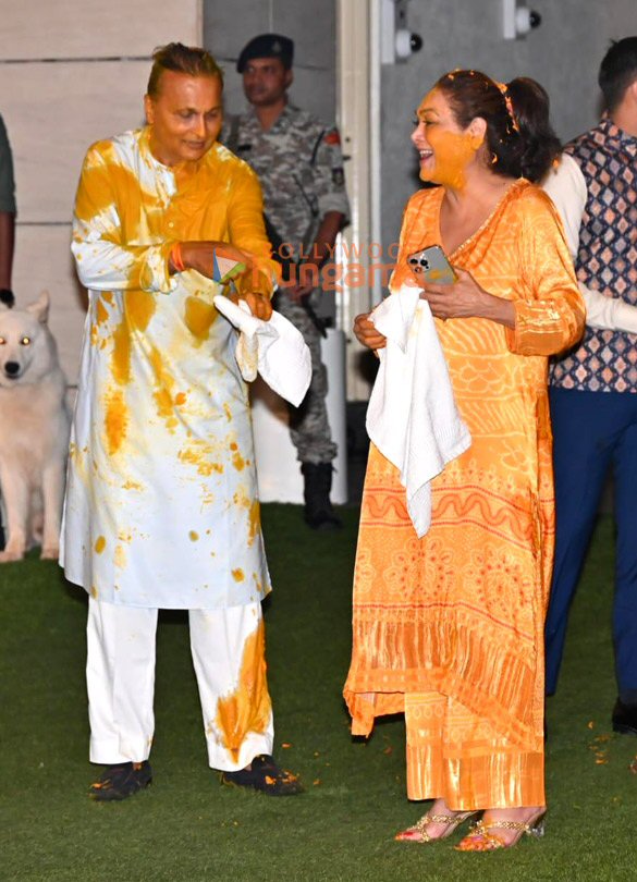 photos janhvi kapoor sara ali khan and others attend anant ambani and radhika merchants haldi ceremony 12