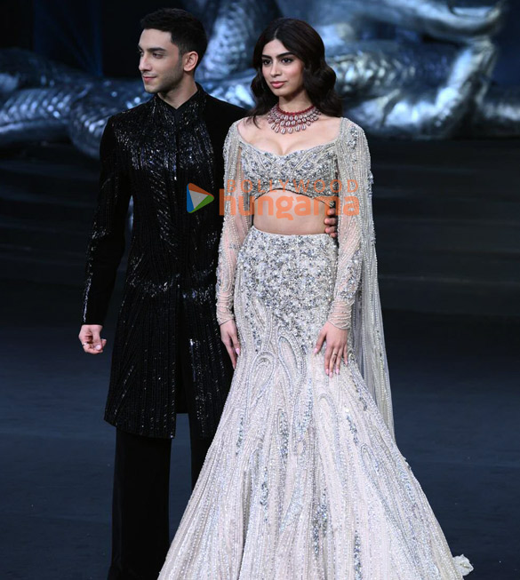 photos khushi kapoor and vedang raina walk the ramp for gaurav gupta at india couture week 2024 1