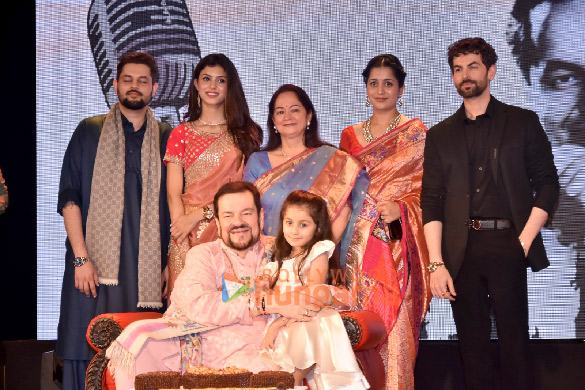 photos neil nitin mukesh sonu nigam javed akhtar udit narayan anu malik and others attend isamras event to pay tribute to legendary singer mukesh 2