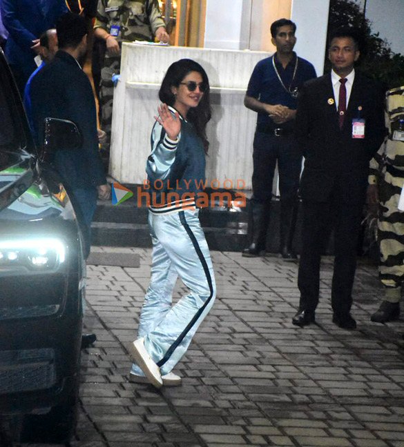 photos priyanka chopra jonas snapped at kalina airport 6