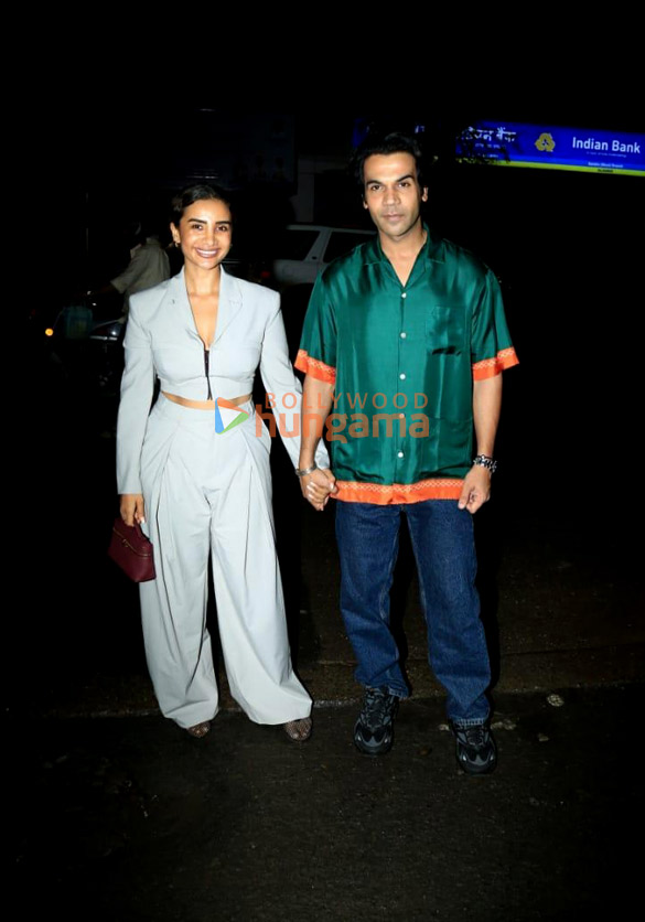photos rajkummar rao and patralekha snapped in bandra 3