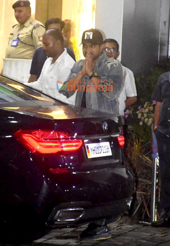 photos ram charan snapped at kalina airport 2