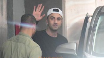 Photos: Ranbir Kapoor snapped in Bandra