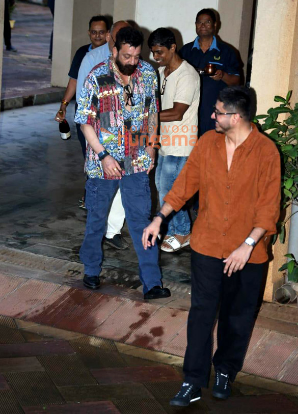 photos sanjay dutt snapped in bandra 5 3