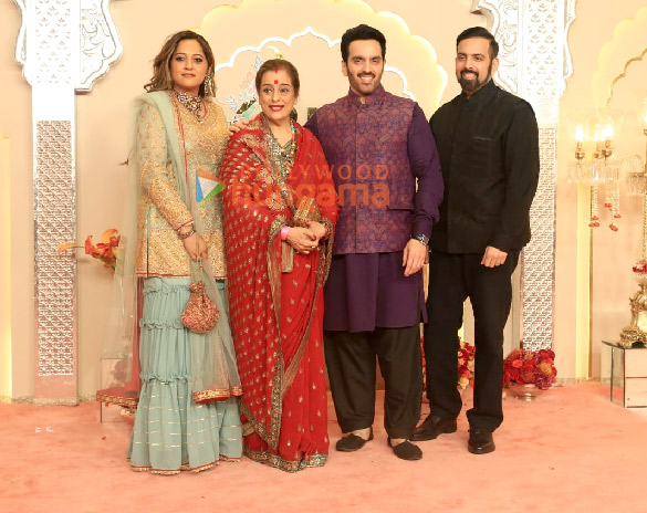 photos shah rukh khan salman khan ananya panday john cena sara ali khan and others attend the wedding ceremony of anant ambani and radhika merchant 1137 5 photos shah rukh khan salman khan ananya panday john cena sara ali khan and others attend the wedding ceremony of anant ambani and radhika merchant 1137 5