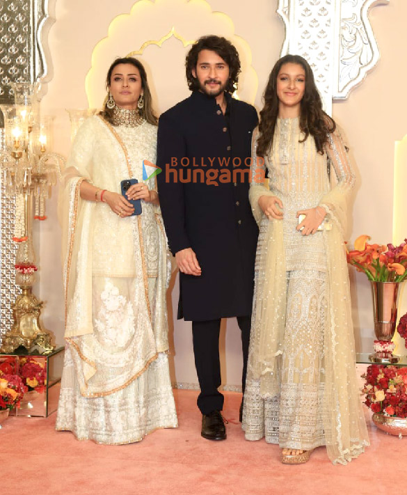 photos shah rukh khan salman khan ananya panday john cena sara ali khan and others attend the wedding ceremony of anant ambani and radhika merchant 1145 8 photos shah rukh khan salman khan ananya panday john cena sara ali khan and others attend the wedding ceremony of anant ambani and radhika merchant 1145 8
